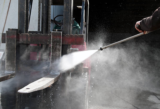 Why Choose Our Certified Pressure Washing Experts for Your Project Needs in Chewelah, WA?