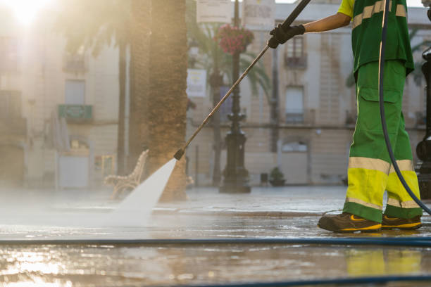 Best Concrete Pressure Washing  in Chewelah, WA
